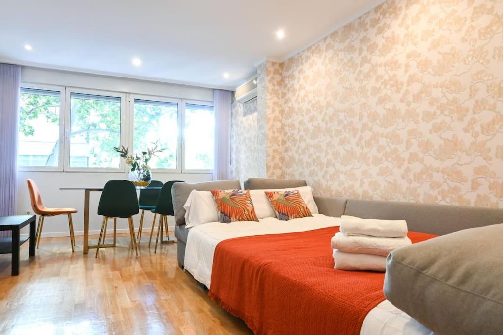 For You Rentals Apartamento Espacioso De Tres Dormitorios En Madrid Ore51 Exterior photo